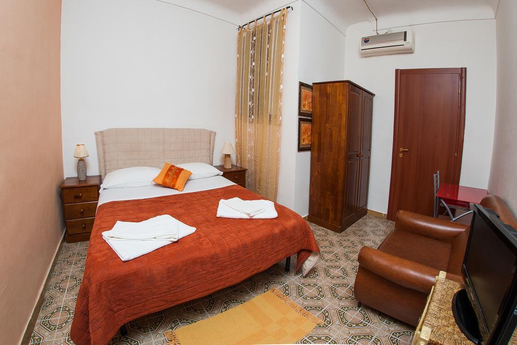 Bed and Breakfast Umberto 33 П'яцца-Армерина Номер фото